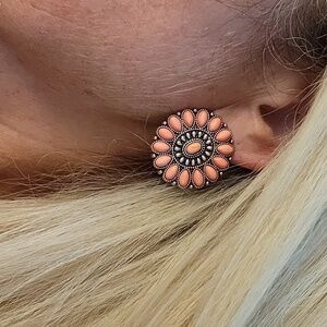 🔥LAST PAIR🔥 SALMON CORAL BOLD SOUTHWESTERN EARRINGS